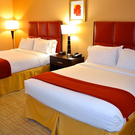 Holiday Inn Express & Suites - Smithfield/Selma By Ihg Zewnętrze zdjęcie